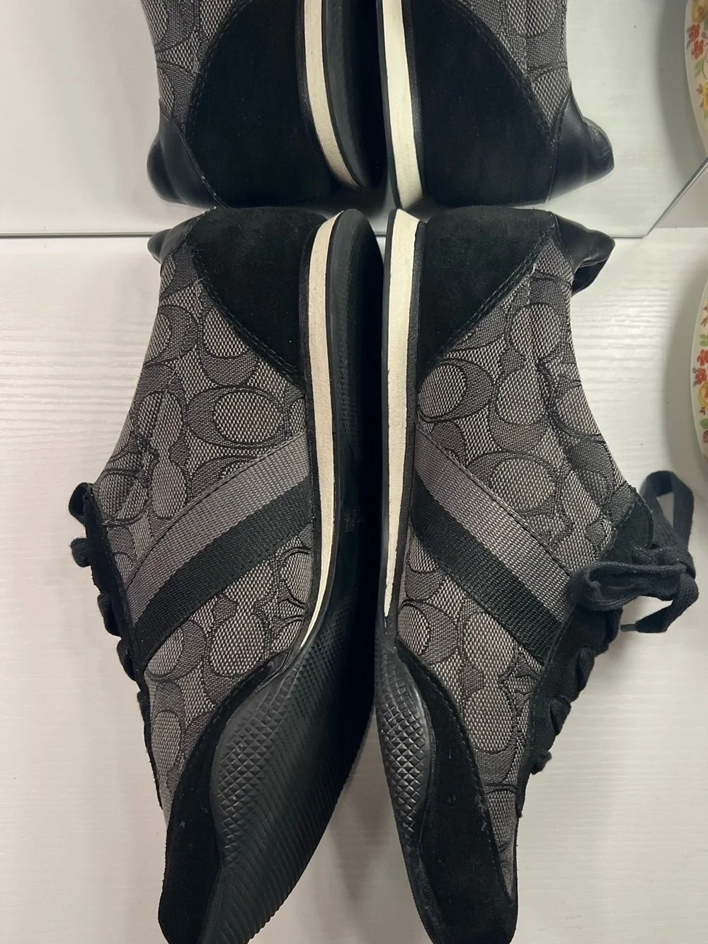 SOLD Coach Gray and Black Signature Logo Lace-aUp Sneakers Size 8